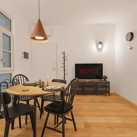 Center - Jr Terrace - Pedestrian Zone - Wi-fi - Ac شقة ترييستي